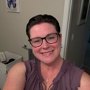 Meet your Posher, Cindy